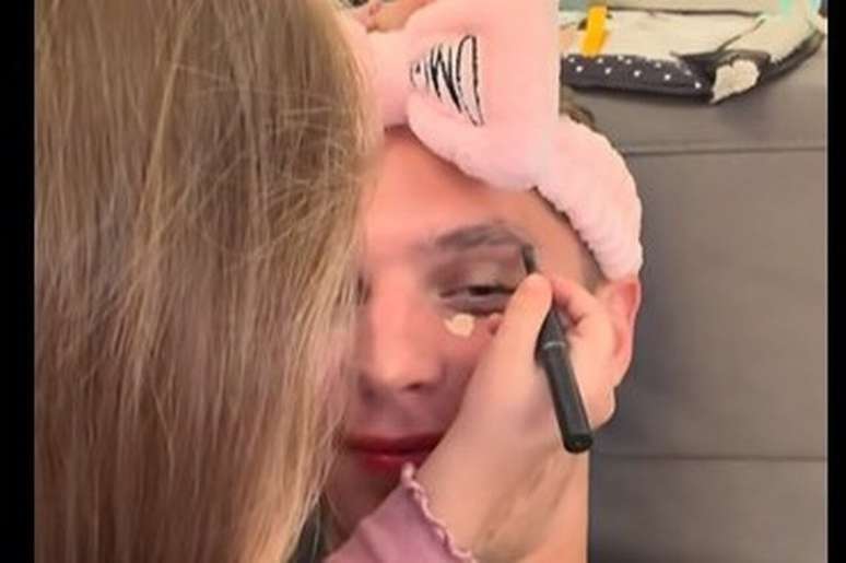 Camisa 10 do Benfica em momento fam&iacute;lia e &ldquo;fofura&rdquo; com a filha &ndash;