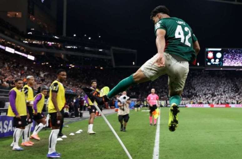 Flaco L&oacute;pez marcou o gol da vit&oacute;ria do Palmeiras contra o Corinthians &ndash;