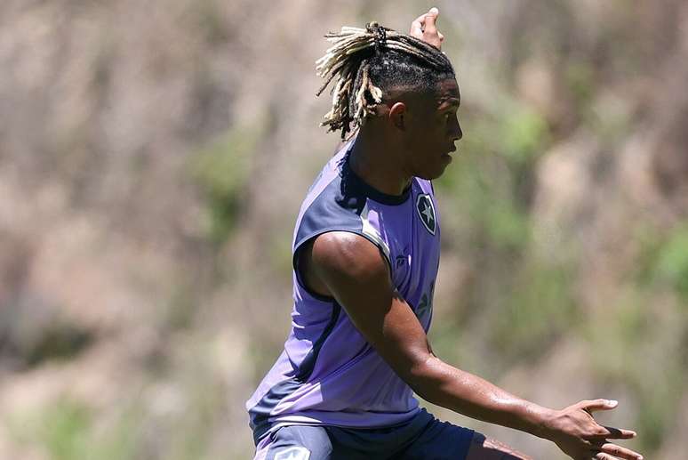 Refor&ccedil;o, Ythallo pode jogar ao lado da dupla Bastos e Barboza na defesa alvinegra &ndash;