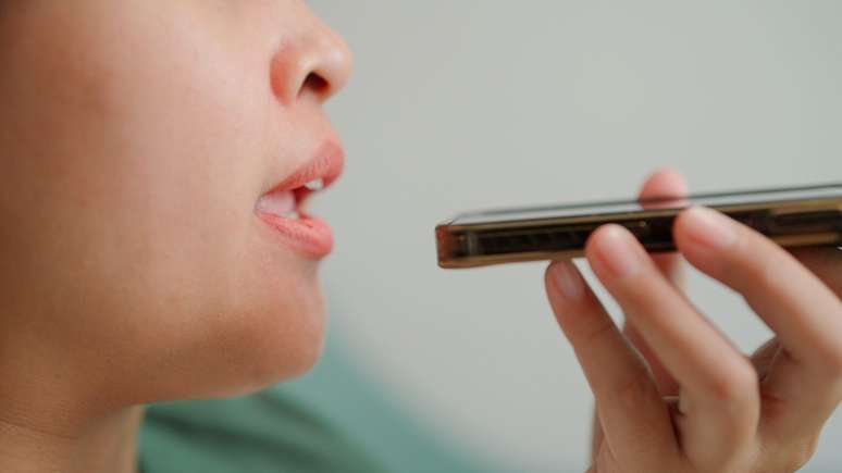 'S&atilde;o 3h, e me vejo conversando com uma m&aacute;quina, ap&oacute;s enviar mais de 5 fotos do meu corpo para um chatbot'