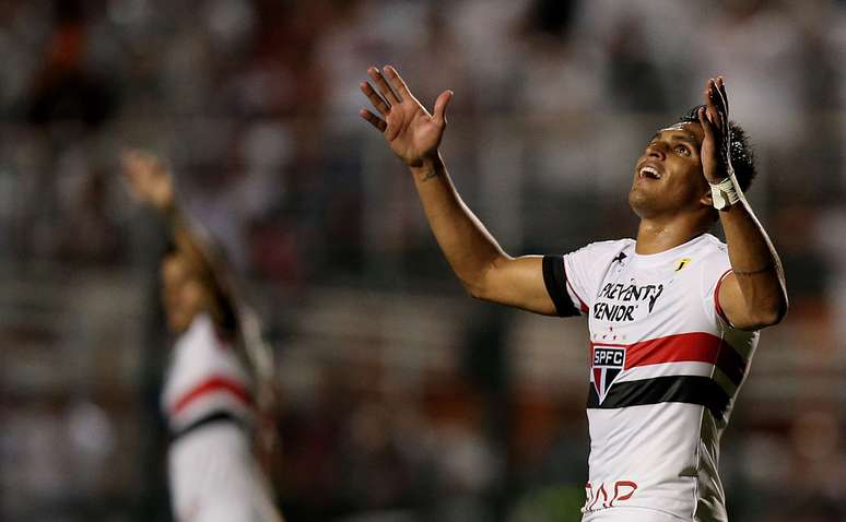 Robson durante passagem pelo S&atilde;o Paulo, em 2016