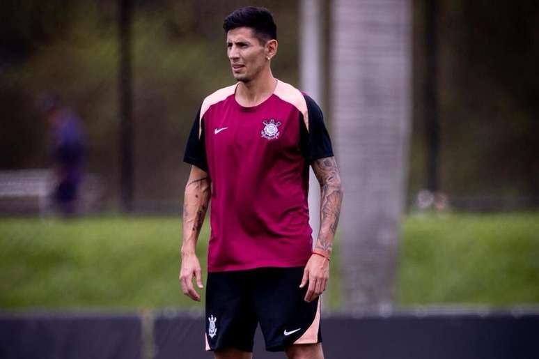 Corinthians oficializa renova&ccedil;&atilde;o de contrato com Angileri &ndash;