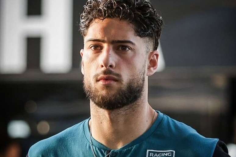 Racing come&ccedil;a a fazer leil&atilde;o por Di Cesare &ndash;