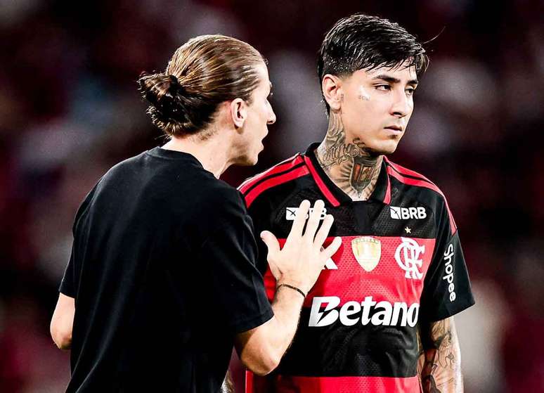 Pulgar foi um dos que se salvou em vit&oacute;ria do Flamengo com m&aacute; atua&ccedil;&atilde;o &ndash;
