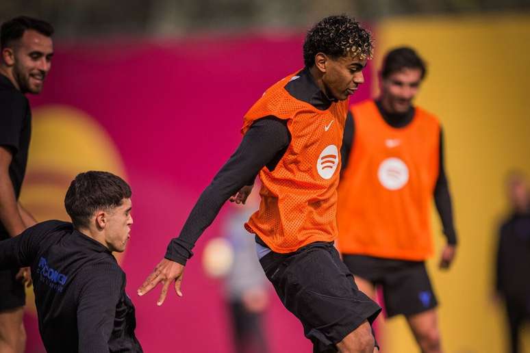 Atividade de prepara&ccedil;&atilde;o do Barcelona antes de encarar o Atl&eacute;tico de Madrid &ndash;