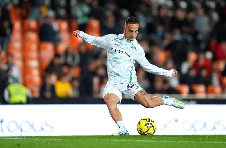 Antony em a&ccedil;&atilde;o com a camisa do Betis &ndash;