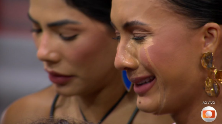 Maquiagem de Maxiane derrete com choro no BBB26