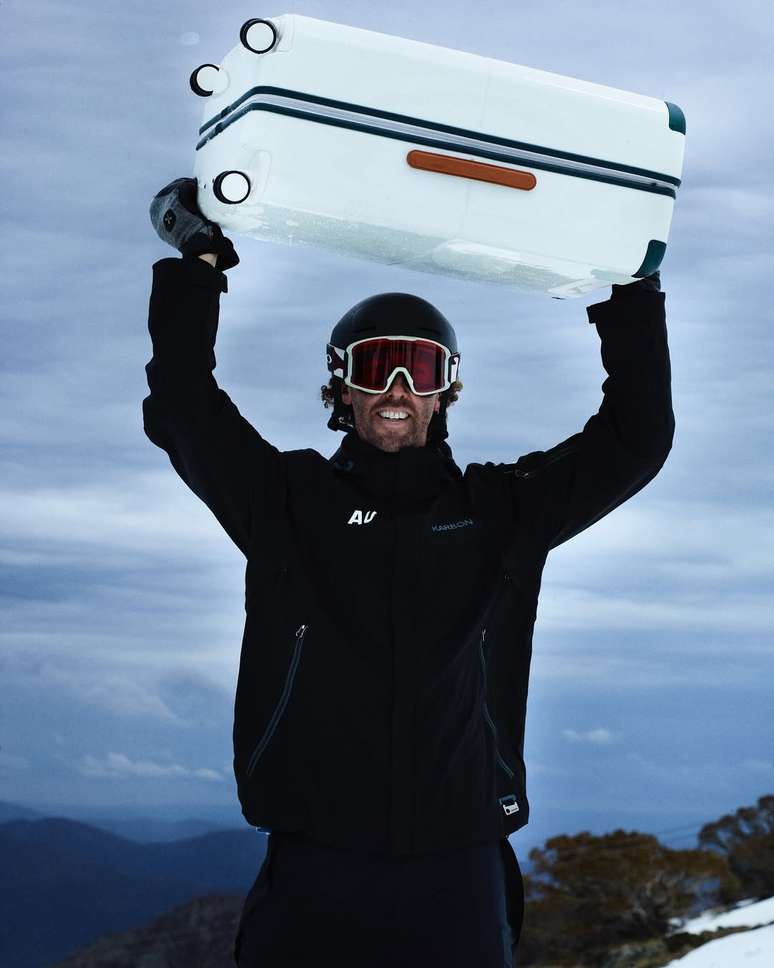 Atleta do snowboard da Austr&aacute;lia fratura pesco&ccedil;o e &eacute; levado de helic&oacute;ptero ao hospital em Olimp&iacute;adas de Inverno