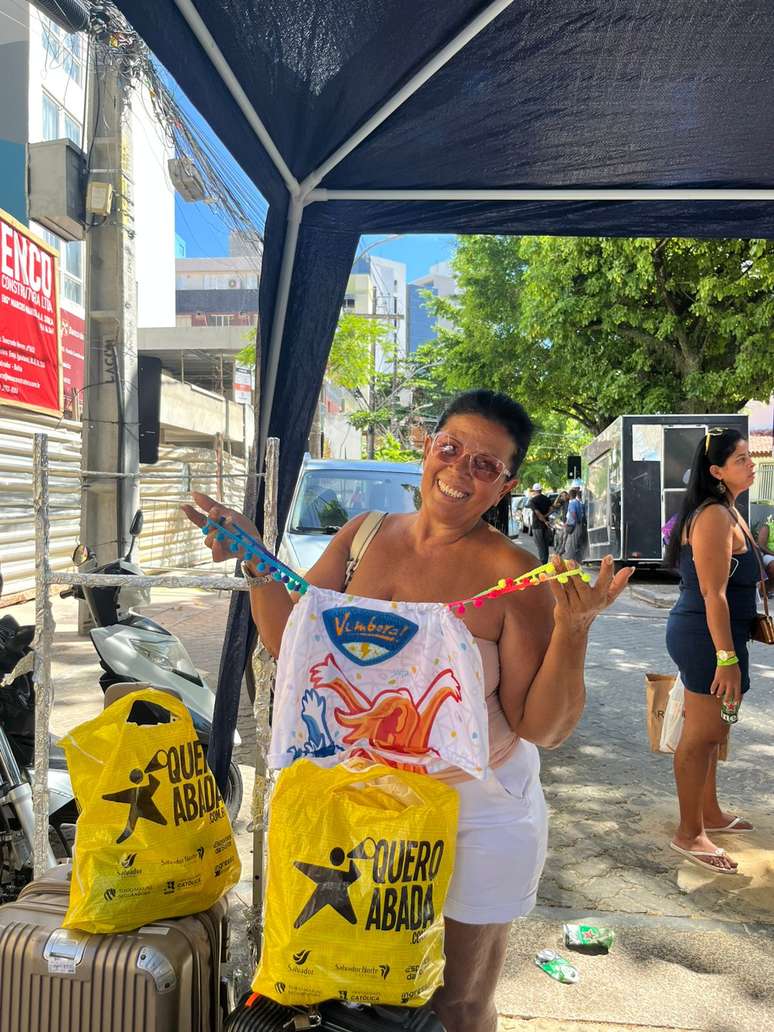 మిరియం సాల్వడార్‌లో తన పదవ కార్నివాల్‌లో ఉంది