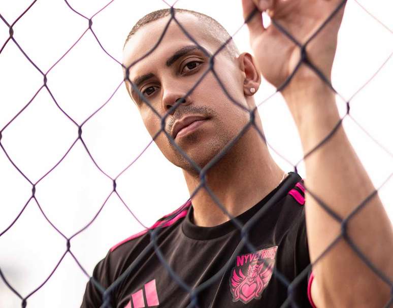 Nyvelados anuncia a contrata&ccedil;&atilde;o de Ferr&atilde;o, ex-melhor do mundo de Futsal &ndash;