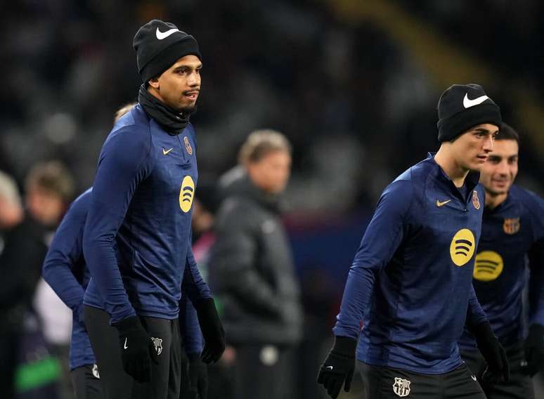 Ronald Ara&uacute;jo deixou o futebol uruguaio diretamente para o time B do Barcelona. O zagueiro est&aacute; no elenco principal desde a temporada 19/20 &ndash;