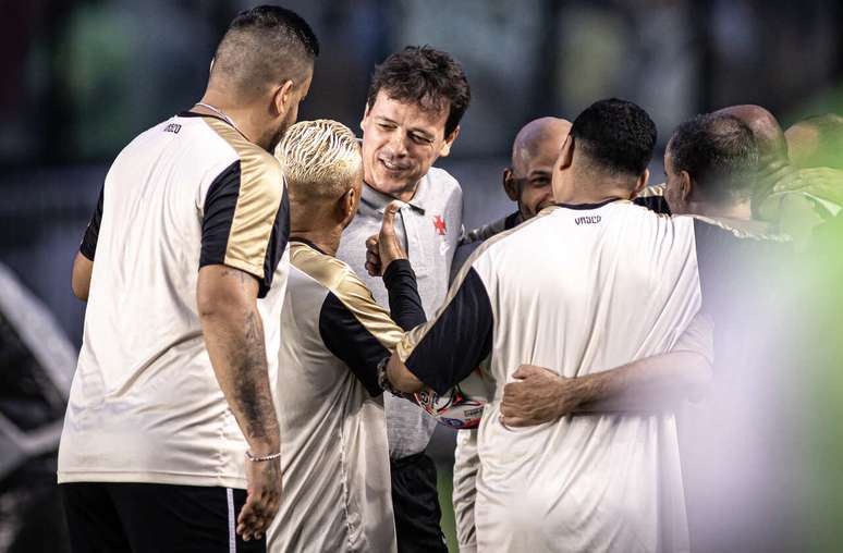 Fernando Diniz explicou como pretende utilizar Marino &ndash;