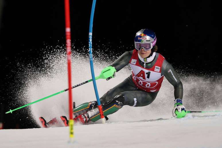 లూకాస్ పిన్‌హీరో 2026 వింటర్ ఒలింపిక్స్‌లో బ్రెజిల్‌కు అతిపెద్ద ఆశ