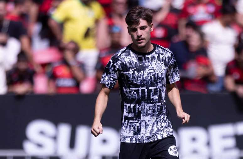 Bidon sofreu um estiramento do m&uacute;sculo posterior de coxa direita &ndash;