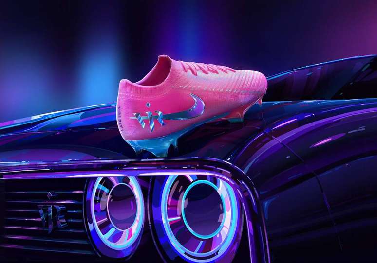 Chuteira ser&aacute; de uso exclusivo de Vini Jr &ndash;