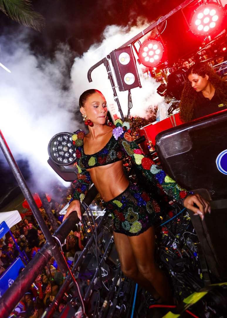 Marina Ruy Barbosa crian&ccedil;a 