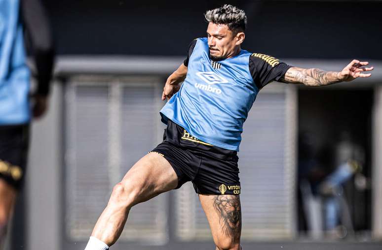 Santos encaminha sa&iacute;da de Tiquinho Soares para o Mirassol &ndash;