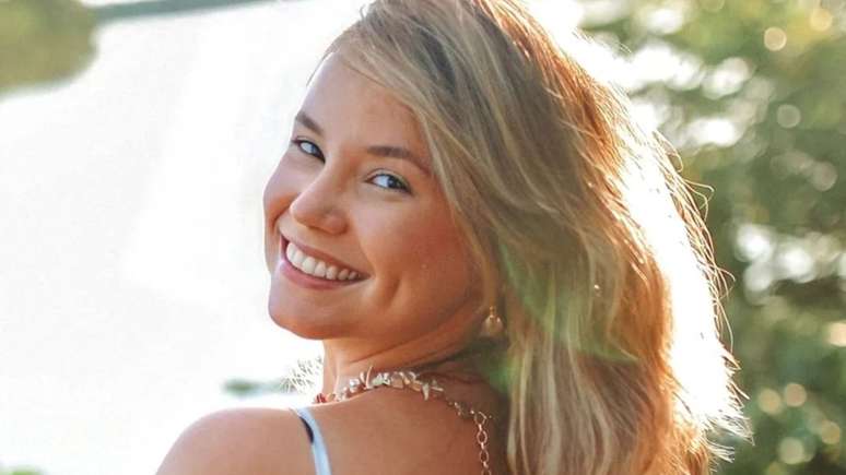 Jornalista Fl&aacute;via Bacelar