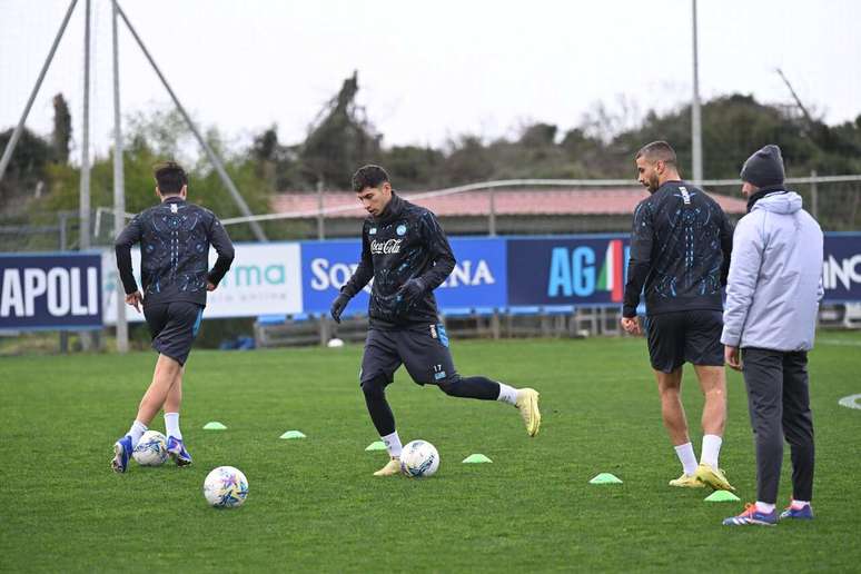 Napoli est&aacute; pronto para encarar a Roma no Diego Maradona &ndash;