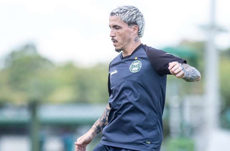 Josu&eacute; &eacute; um dos destaques alviverdes na temporada &ndash;