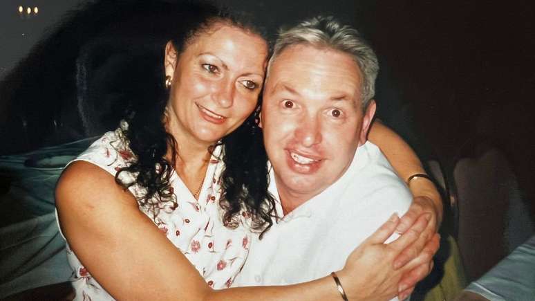 Joy e Gary, ambos com 72 anos, disseram que se sentem como se tivessem crescido juntos.