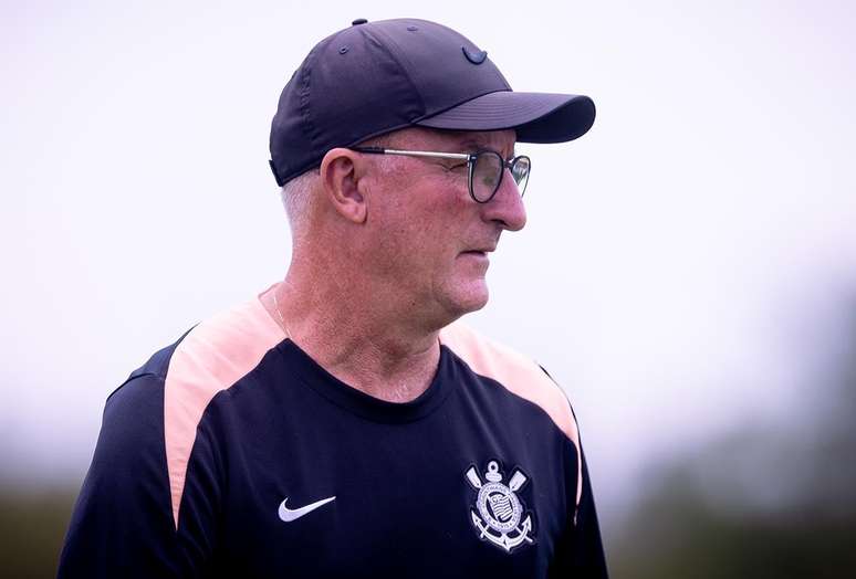 డోరివల్ జూనియర్ ఈ పాలిస్టావోలో కొరింథియన్స్‌ను మరొక టైటిల్‌కు నడిపించాలని కోరుకుంటున్నాడు -