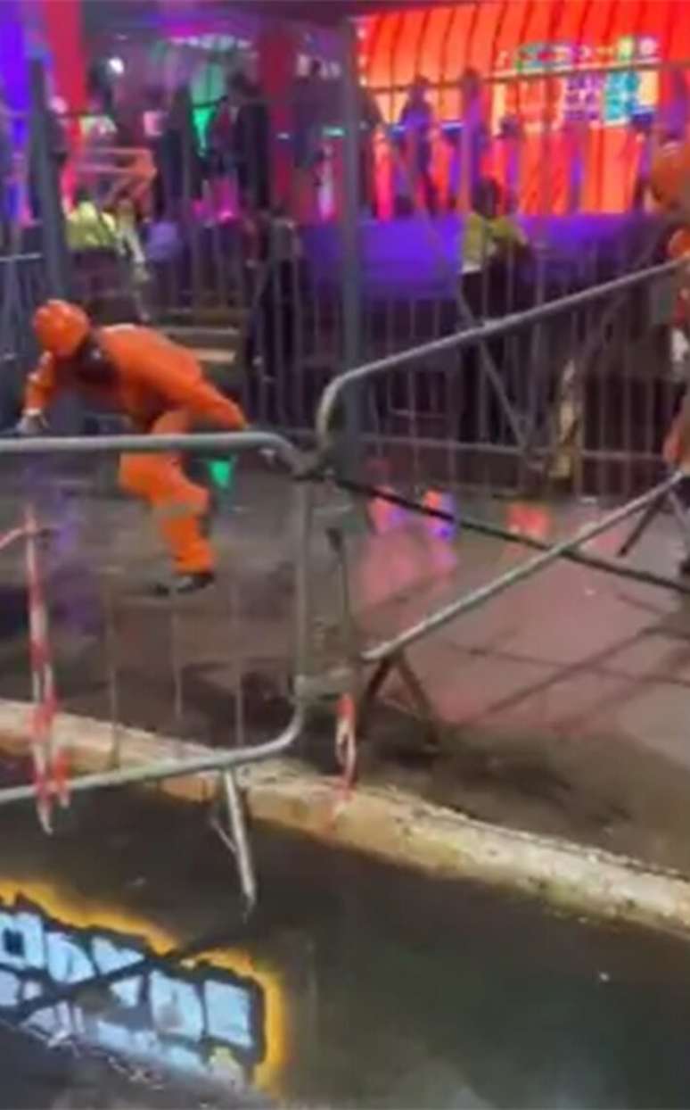 Camarote da Prefeitura de S&atilde;o Paulo que alagou na primeira noite de desfiles.