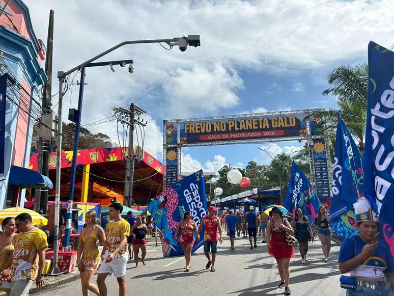 Movimenta&ccedil;&atilde;o na regi&atilde;o da sede do Galo da Madrugada, no Recife