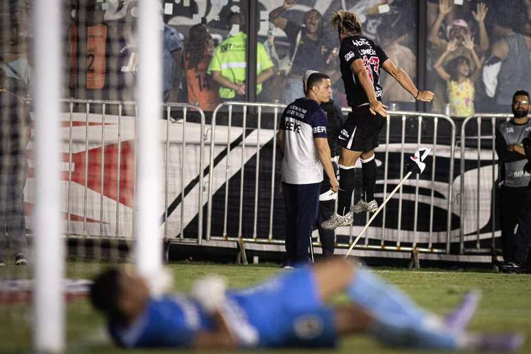 Vasco vence Volta Redonda nos p&ecirc;naltis e avan&ccedil;a no Carioca &ndash;