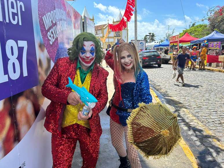 Casal de sosplayers participam do bloco em Olinda