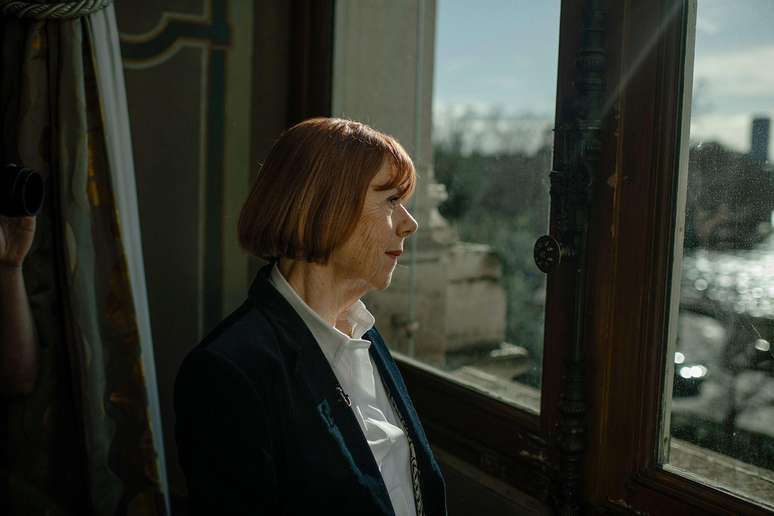 Gis&egrave;le Pelicot afirma que 'queria ficar nas sombras', enquanto corria a investiga&ccedil;&atilde;o