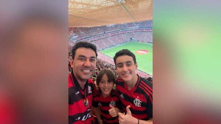 Thales Machado (esq.), marido de Sarah Ara&uacute;jo, atirou contra os dois filhos e depois tirou a pr&oacute;pria vida em Itumbiara (GO)