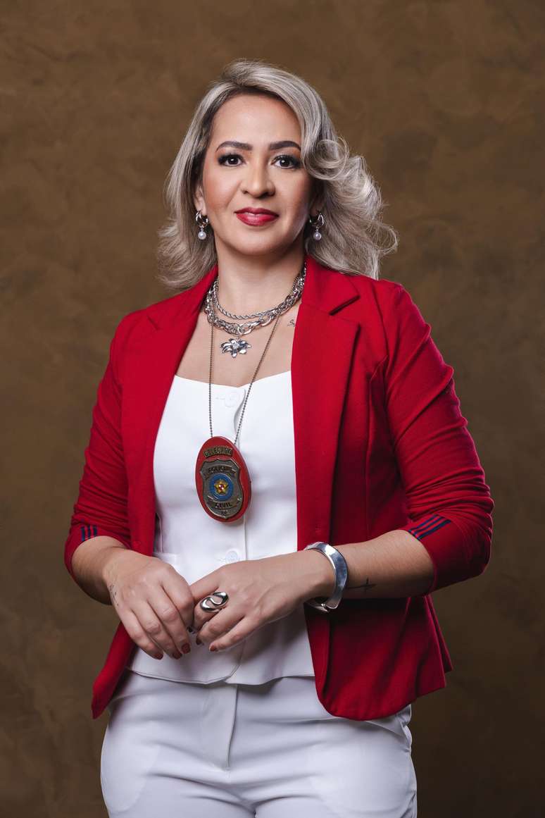 Hoje, aos 43 anos, Amanda Souza trabalha como delegada na Unidade de Recupera&ccedil;&atilde;o de Dispositivos M&oacute;veis em Bel&eacute;m