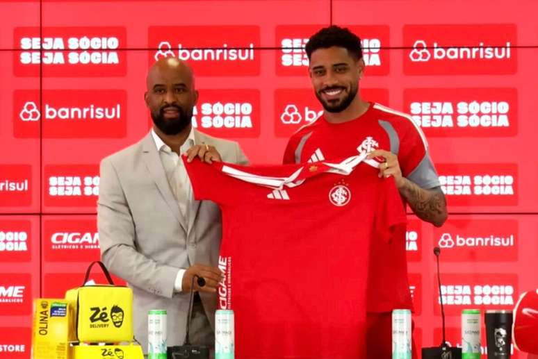 Matheus Bahia apresentado pelo Internacional &ndash;