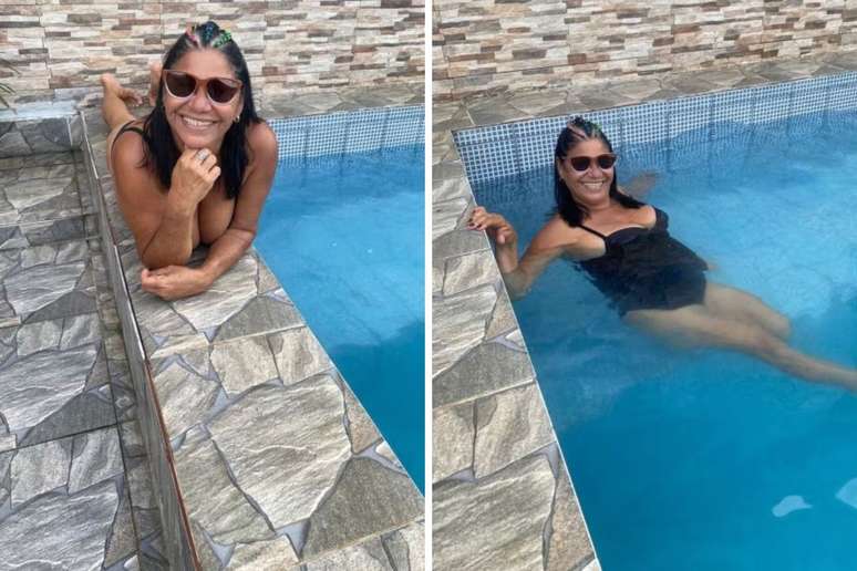 Dona Delma posa na piscina de casa