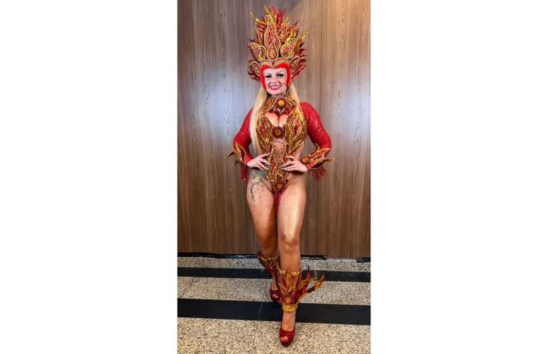 "Fiquei chateada e nervosa, chegando at&eacute; a chorar", diz a Mulher Pera a respeito de pol&ecirc;mica no Anhembi