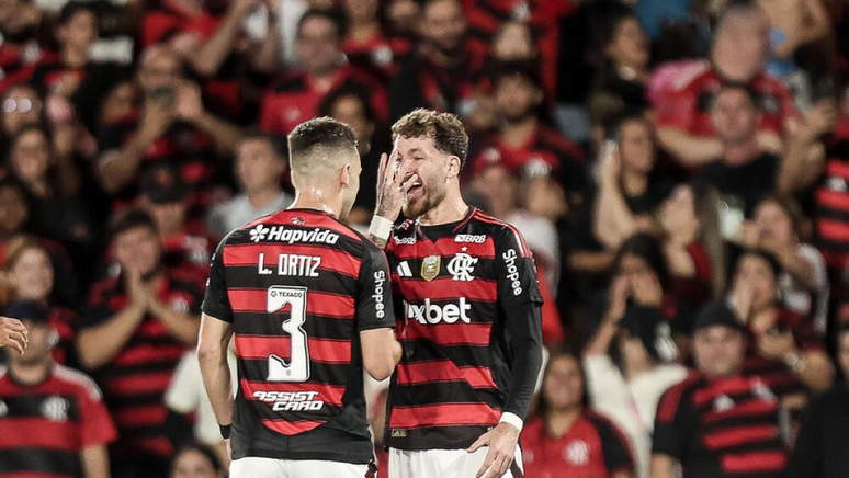 L&eacute;o Pereira e Ortiz foram destaques do Flamengo em 2025. 