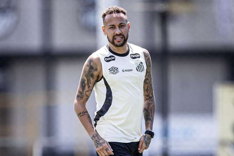 Neymar deve voltar ao time titular do Santos &ndash;