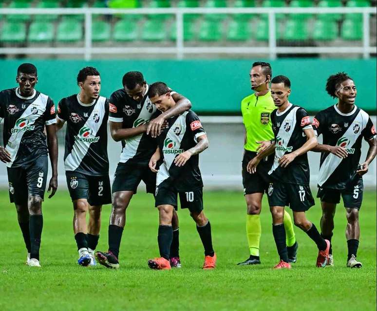 వాస్కో డ గామా డో ఎకర్ జట్టు అవకాశాలు కోల్పోయినందుకు విచారం వ్యక్తం చేసింది -