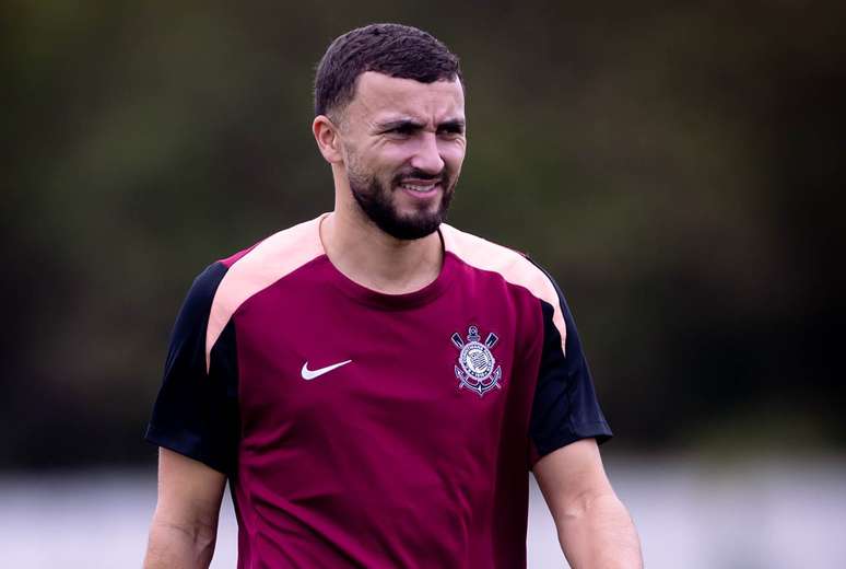 Zakaria Labyad em seus primeiros treinos pelo Corinthians &ndash;