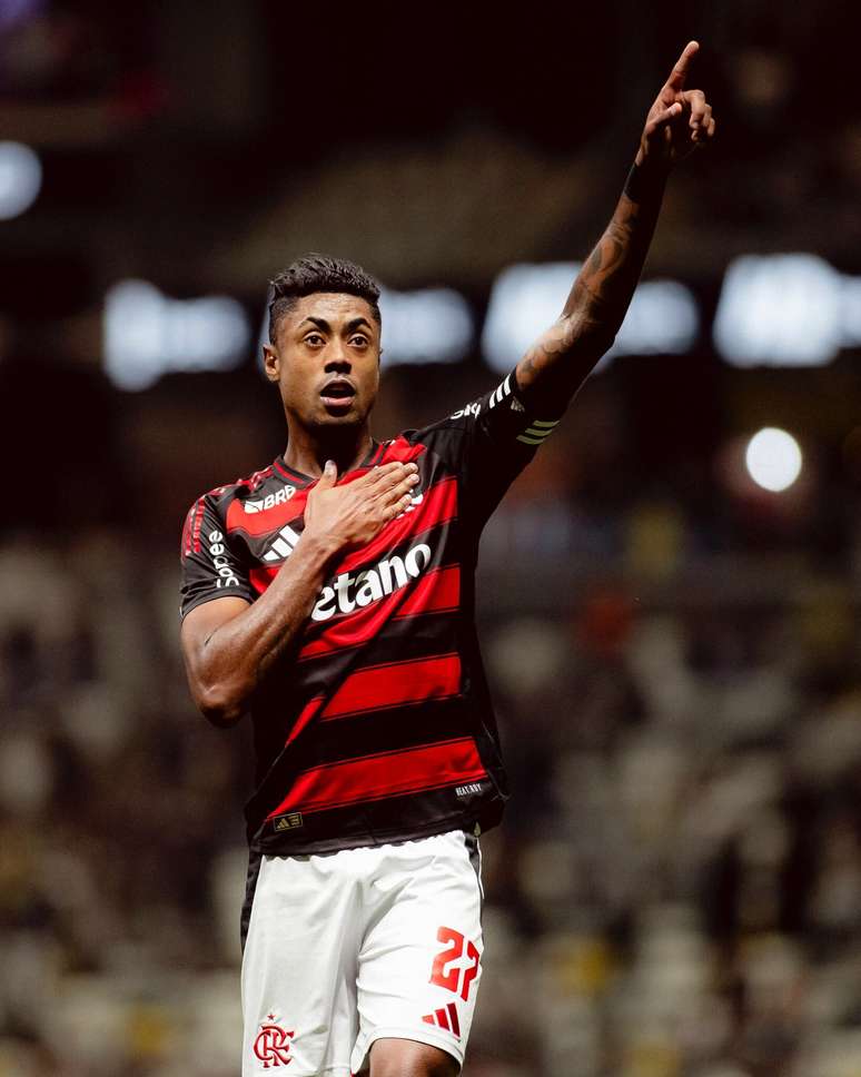 BH com a camisa do Flamengo &ndash;