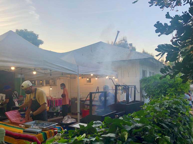 Villa's Tacos foi montado no quintal da av&oacute; de Victor durante a pandemia