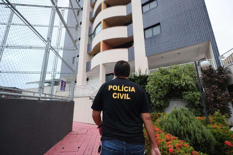 Autoridades investigam atua&ccedil;&atilde;o no tr&aacute;fico de drogas, lavagem de dinheiro, corrup&ccedil;&atilde;o ativa e passiva e viola&ccedil;&atilde;o de sigilo funcional  