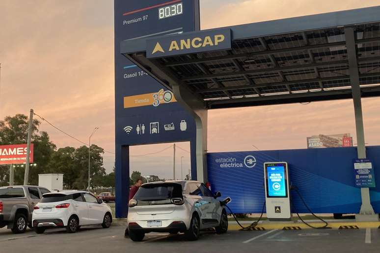O Uruguai tem a gasolina mais cara do continente. Por isso, existe uma grande diferen&ccedil;a de custo entre carregar um carro a combust&atilde;o e um similar el&eacute;trico