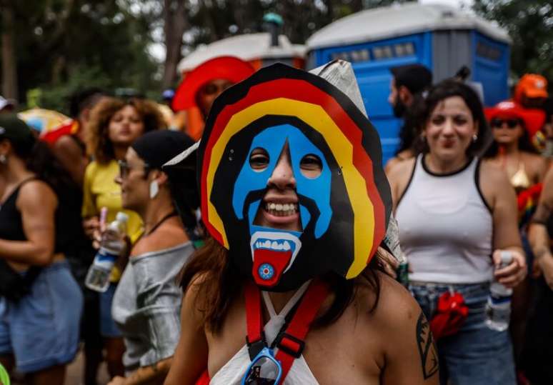 Foli&atilde; se diverte no trio Navio Pirata, no Ibirapuera.