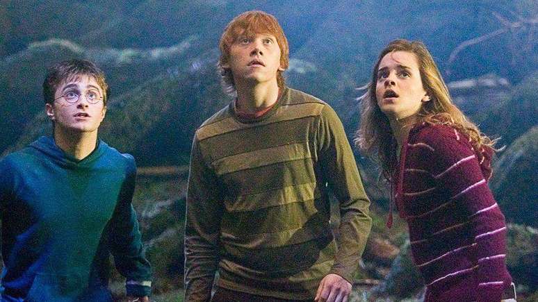 Os atores Rupert Grint, Emma Watson e Daniel Radcliffe em cena de Harry Potter e a Ordem da F&ecirc;nix