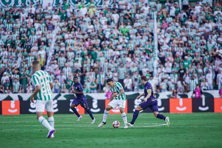 Juventude e Gr&ecirc;mio, Vaga &agrave; final decidida nos p&ecirc;naltis.