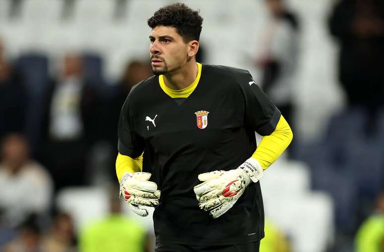 Matheus Magalh&atilde;es defendeu o Braga, de Portugal, antes de atuar no Estrela Vermelha, da S&eacute;rvia &ndash;