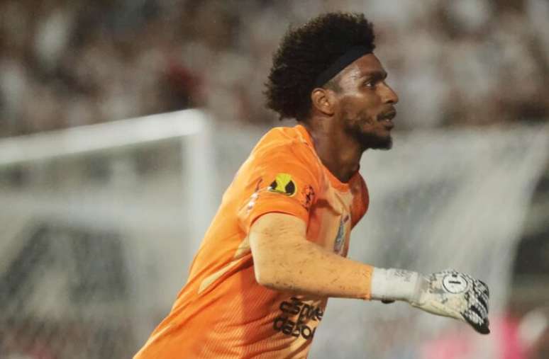 ஹ்யூகோ சௌசா போர்ச்சுகேசாவுக்கு எதிரான வகைப்பாட்டில் கொரிந்தியர்களின் ஹீரோவாக இருந்தார்.