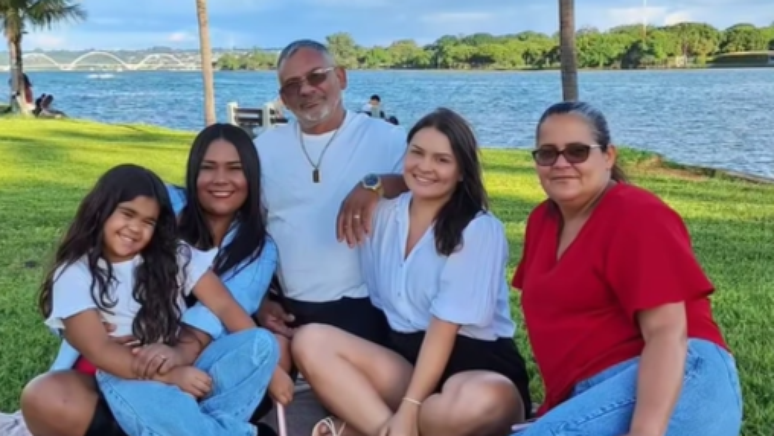 Chaiany e sua fam&iacute;lia 